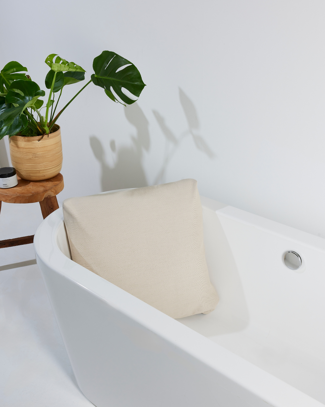 Compact Bathtub Set