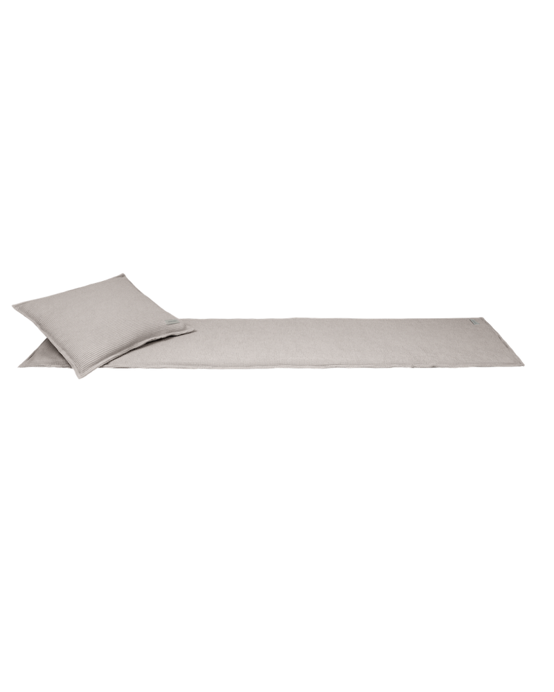 #color_taupe #size_3 seater