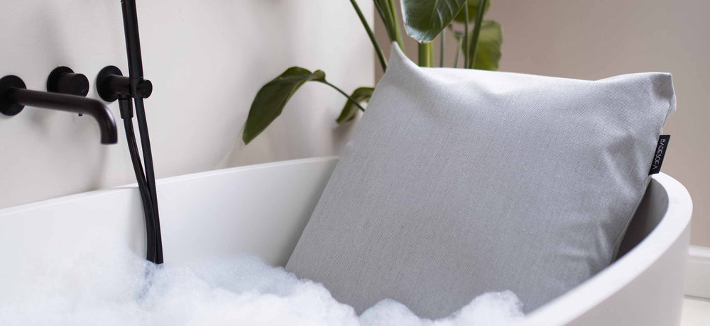 BADESOFA Interior Design GmbH BADESOFA – Foot Bath Pillow for Tub – Charcoal